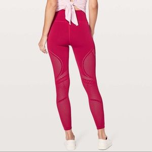 lululemon Reveal Tight Interconnect Ruby Red 6/S